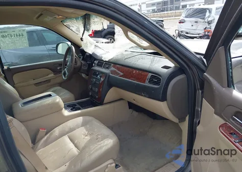 2013 Chevrolet Tahoe Ls z USA, uszkodzony, nr VIN 1GNSCAE02DR376755